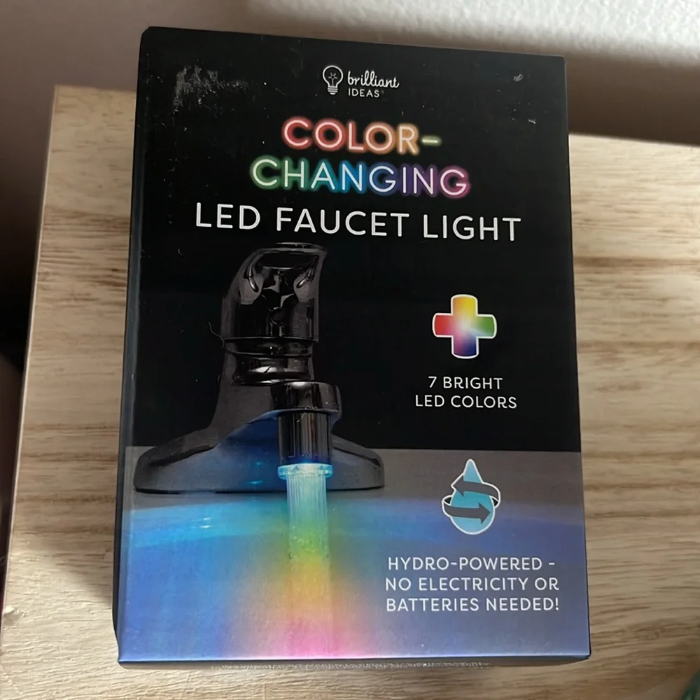 COLOR CHANGING LED FAUCET LIGHT